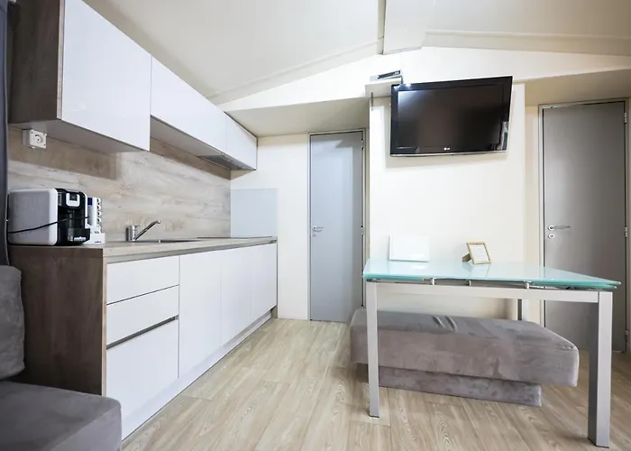 Semesterpark Ms Estrada Mobile Homes 4*